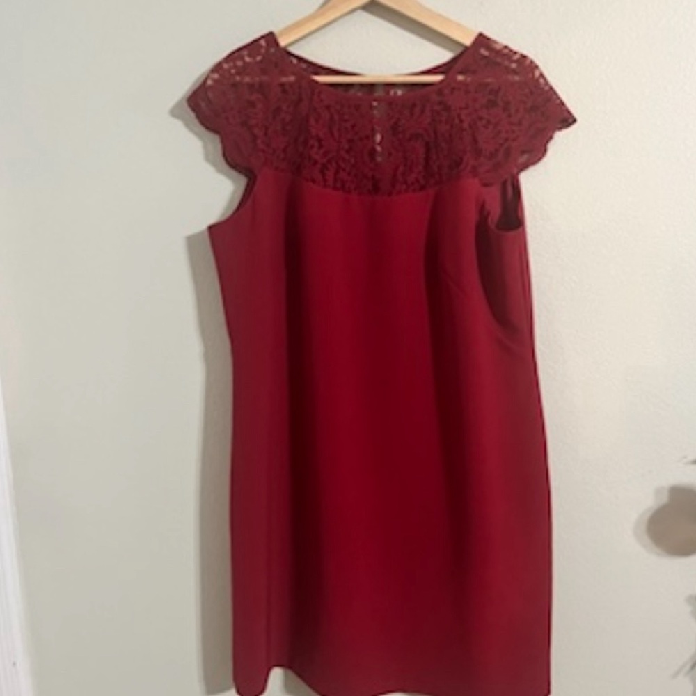 White House Black Market Burgundy Red Lace Dress Size 14